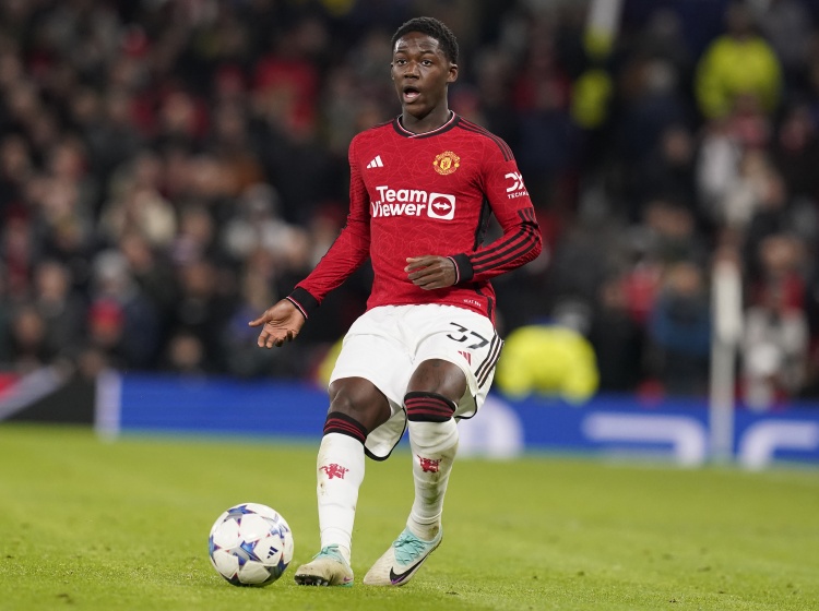 未来的大师维迪奇梅努有时让我想起莫德里奇要防他很难