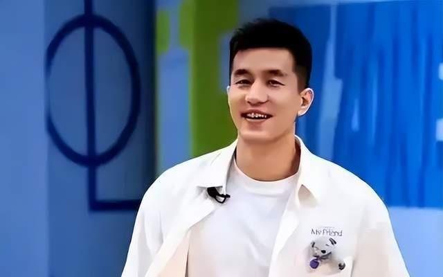 郭艾伦无限期休赛并非家里有事，而是