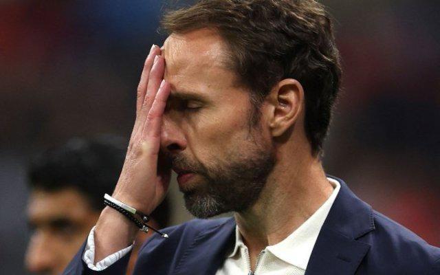 欧文：南门不配曼联，球迷反对保守