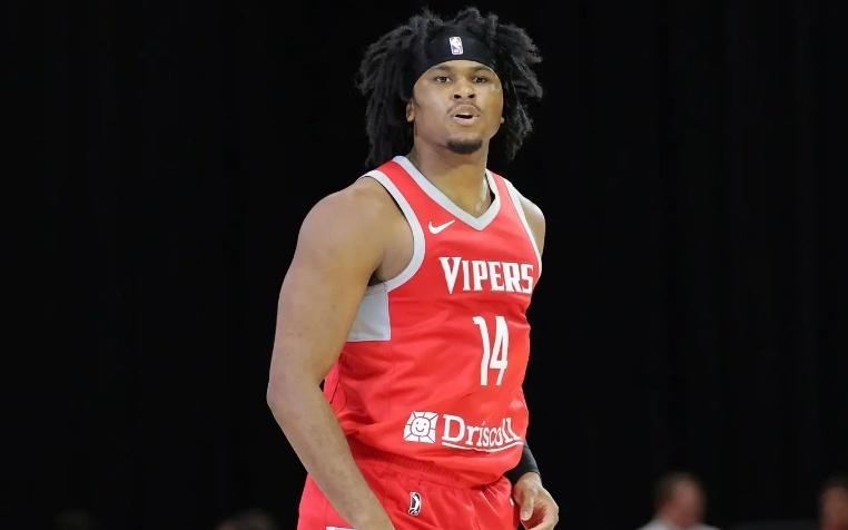 神一场鬼一场，火箭二队侧翼新援的稳