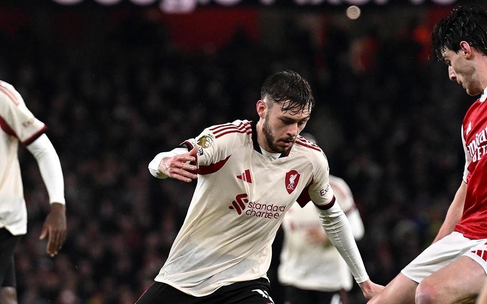 热闻英超争冠悬念再起！阿森纳00利物