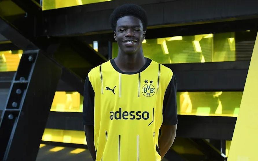 图片报：多特将提拔青训穆萨卡巴，有望进入对阵法鹰大名单