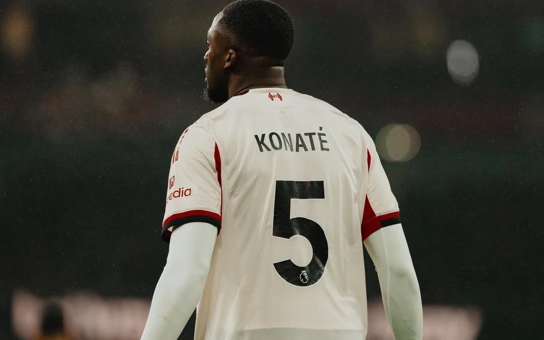 “好兄弟”，战平阿森纳后科纳特晒小基耶萨的搞怪照片