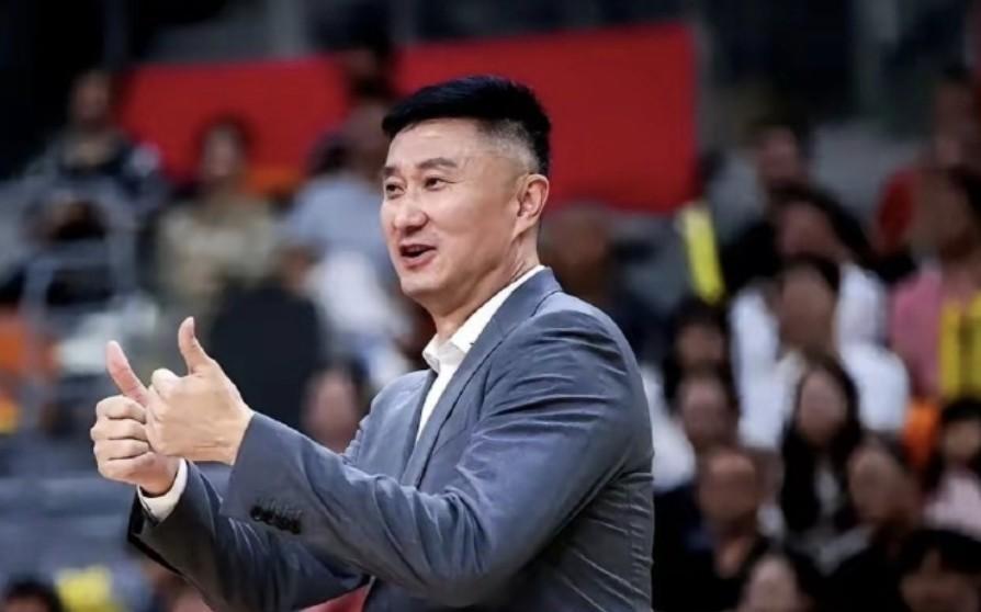 杜锋：沈阳很冷但球迷非常热情防守端我们自始至终保持着专注