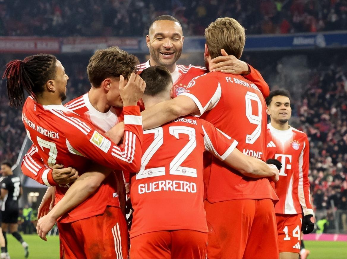 8：1，超级惨案！1亿先生独造4球，拜仁毫不留情，11分领跑德甲