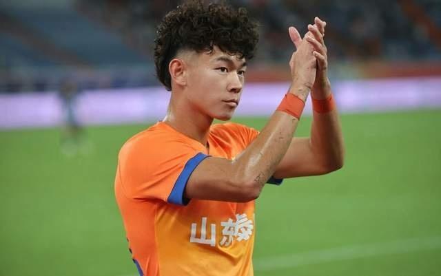 2年换3队，泰山昔日妖星被退货邵佳一也没能激活与彭啸对比明显