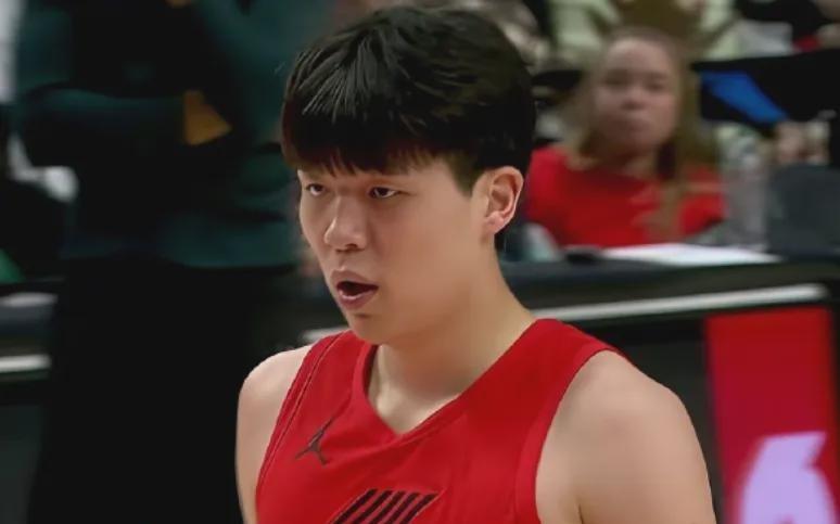 杨瀚森背靠背22+7+3+1+2！今天是真虐菜...