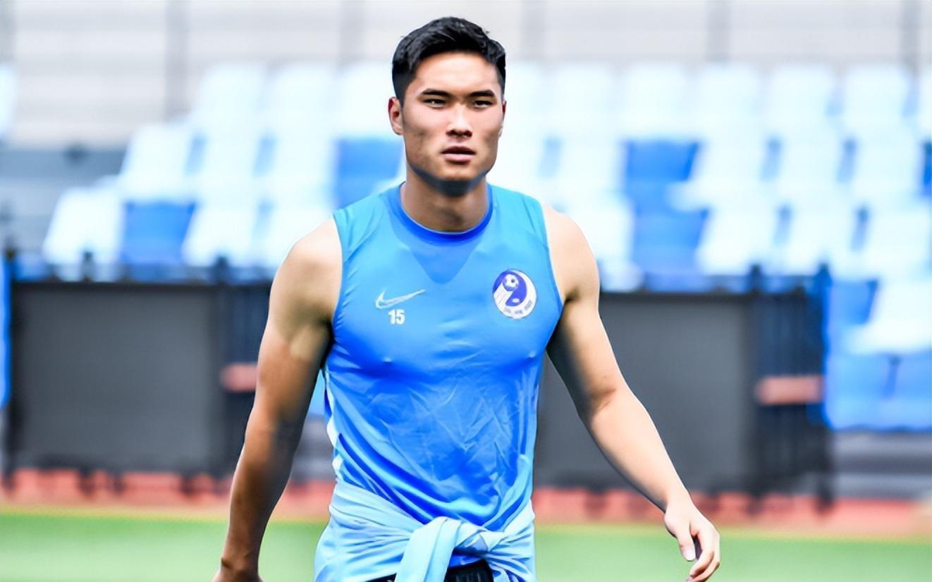 令人惋惜：一个月内，中国男足2大天才