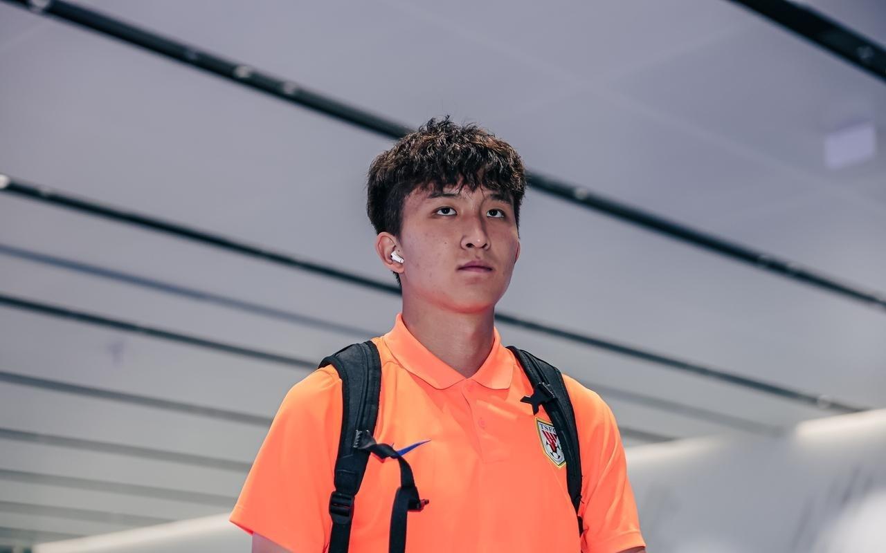 1比2！鲁能意外输球，19岁小将成唯一惊