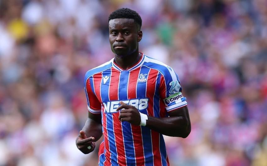 记者：格伊在曼城的周薪大约为30万英镑，队内仅次于哈兰德