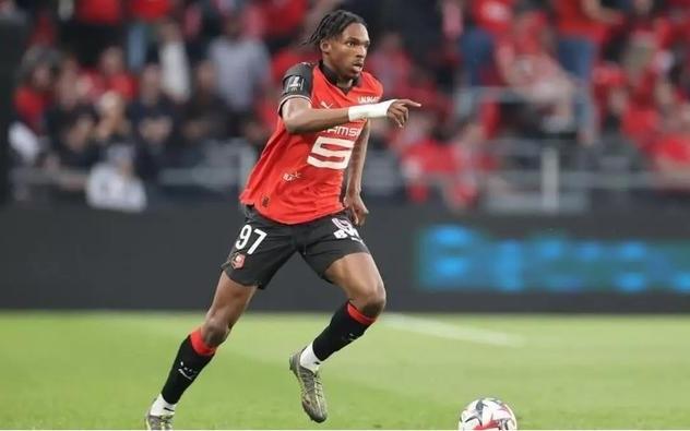 德天空：蓝军今日与雷恩商谈雅凯转会，高额报价才能打动雷恩