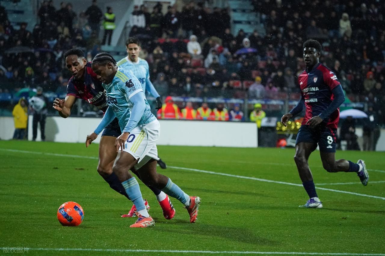 点球取消+20射无果！尤文01爆冷负卡