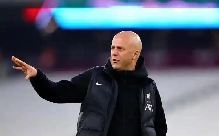 凯纳克：斯洛特需要配备“智囊团”，“光头主帅”有机会主导英超