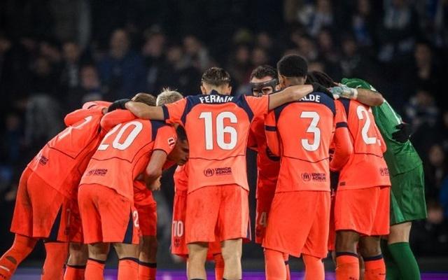 12！西甲争冠反转：巴萨客场爆冷+领先1