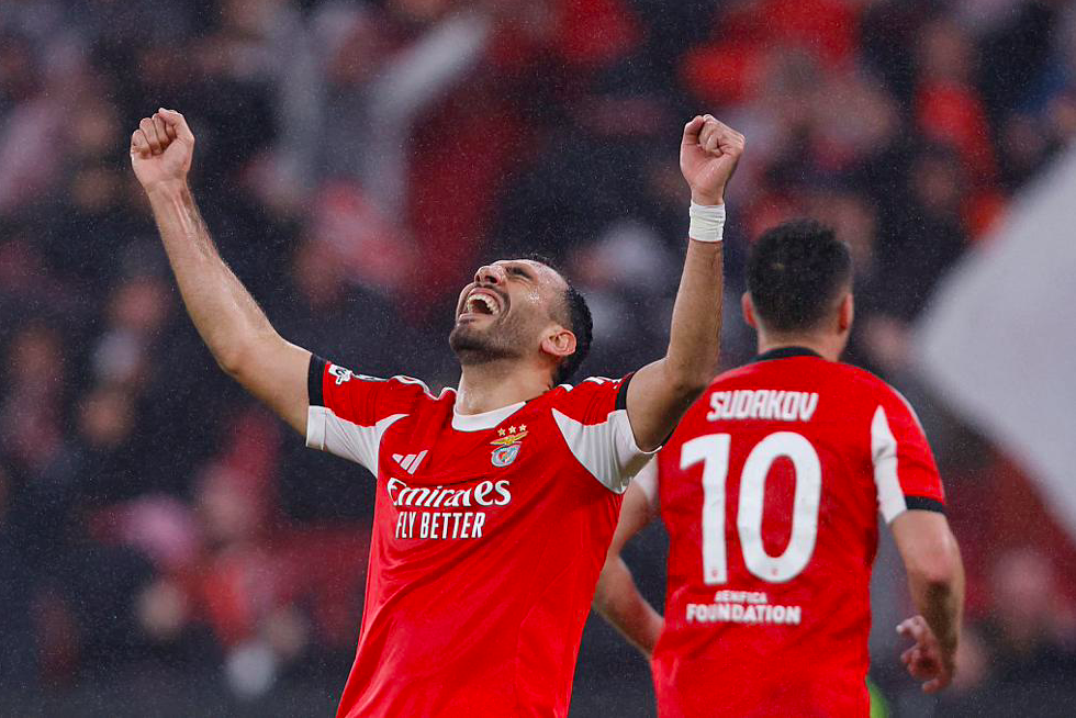 神奇欧冠夜：本菲卡42皇马压哨晋级利物浦60曼城20压线直通