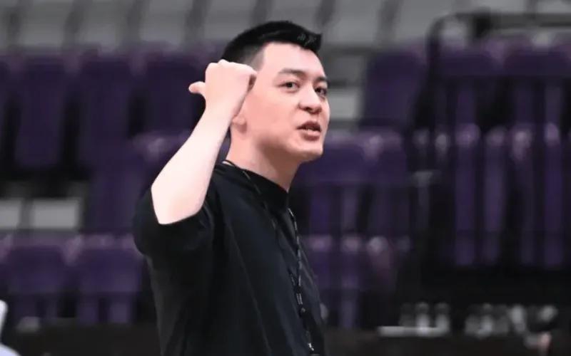 杨鸣离职后解说NBA，谈未来计划等待工作或其他选择，有望回CBA