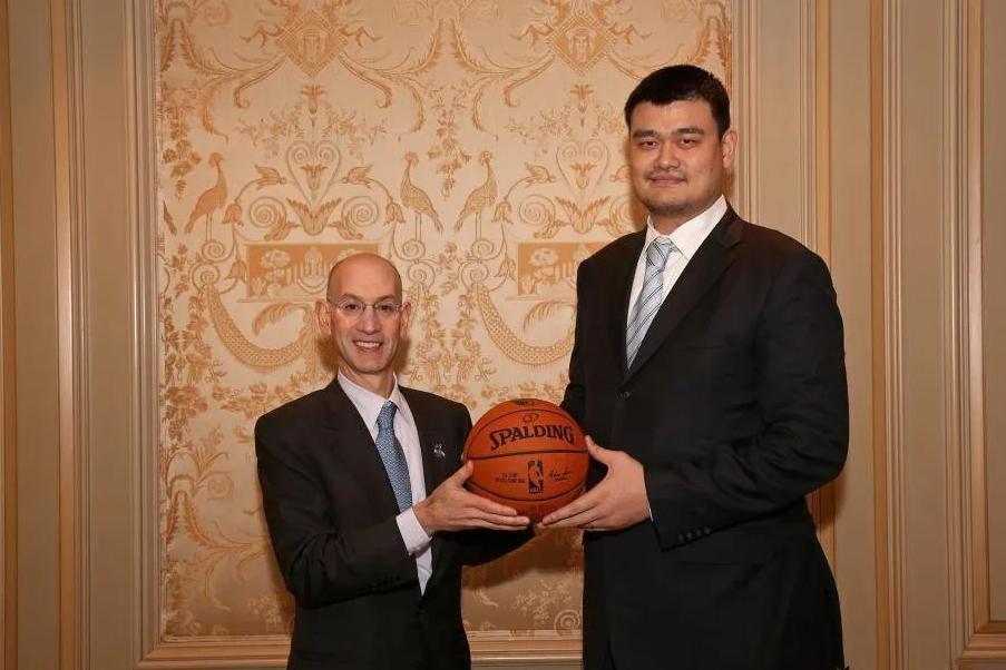 刚满45岁！姚明NBA效力九个赛季，每年
