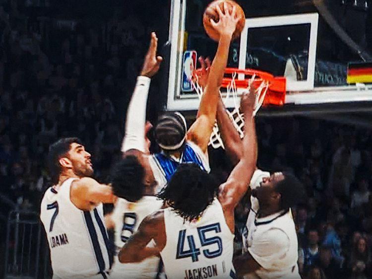 播放量8500万次！布莱克回应1v4世纪之扣：我大概看了20遍回放