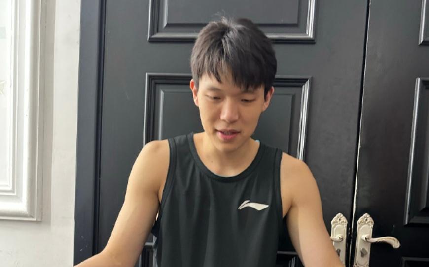 生涯首次伤病！杨瀚森被累倒，缺席比赛！