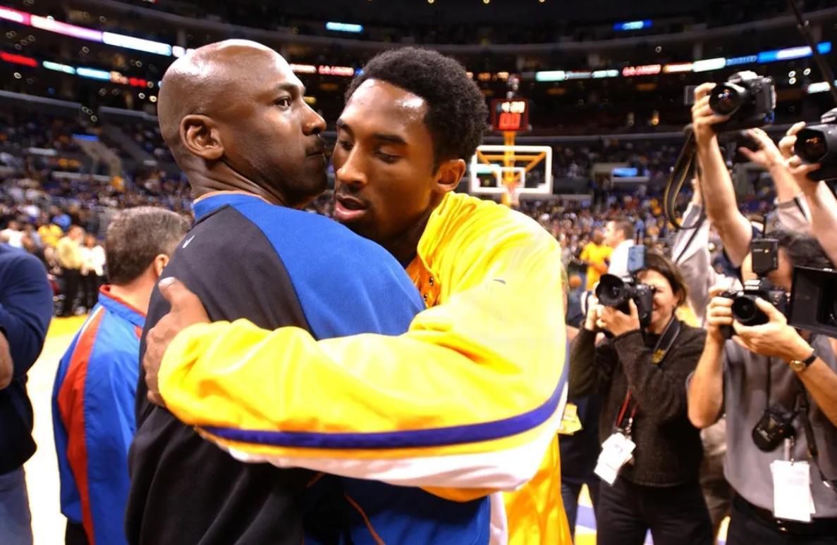 乔丹科比唯一联名卡面世，价值4000万，NBA历史最贵球星卡