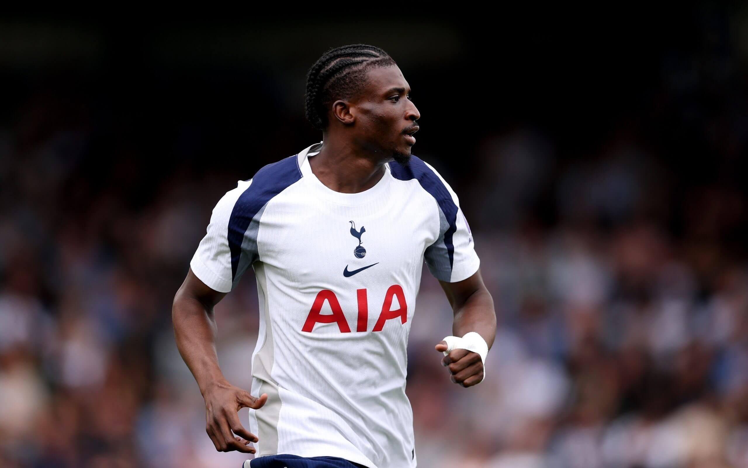 强！库杜斯是本赛季五大联赛唯一达成30次过人成功的球员