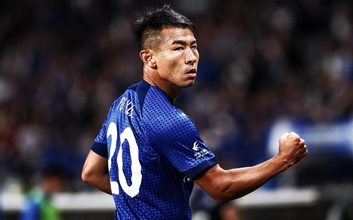 38岁18场贡献8球1助攻！中超效率之王