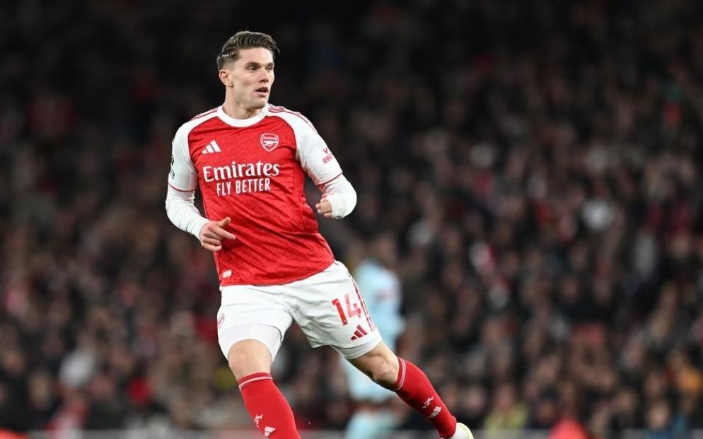 萨卡神仙球+造乌龙绝杀！阿森纳21狼队，5分领跑静待曼城翻车