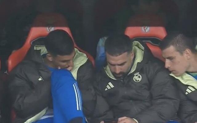 紧张，皇马替补席卡瓦哈尔、塞瓦略斯、卢宁查看实时积分榜