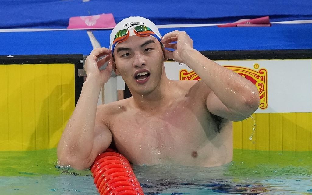 “天才少年”郑英昊，在全运会的泳池里破茧成蝶