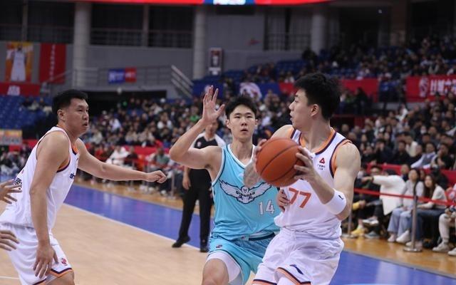 八连胜！上海大鲨鱼客场大胜青岛队