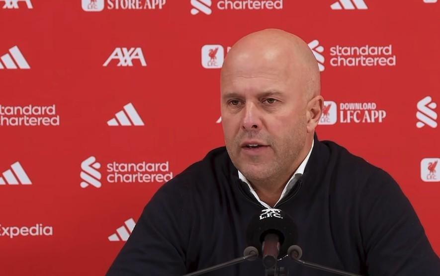 斯洛特：前锋换后卫上季也用过，当时叫