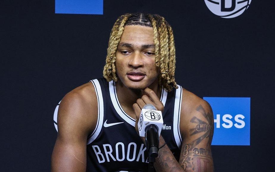 增肌变壮，克劳尼休赛期蜕变引赞誉，开启了与篮网队的关键赛季