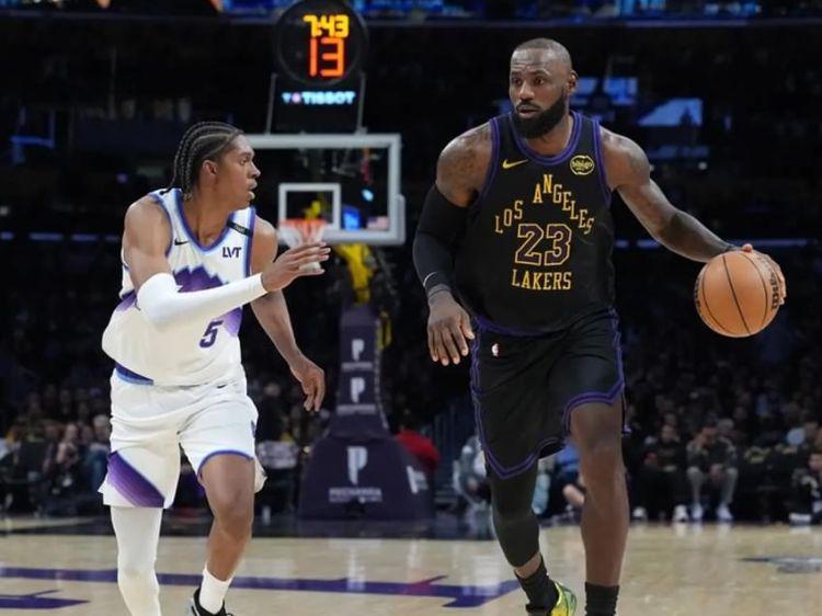 NBA最新排名！湖人力压马刺，勇士雪上加霜，两队也给快船送温暖