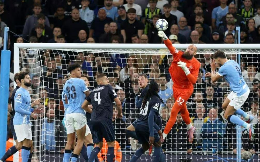 曼城全场数据碾压那不勒斯：射门231，控球率超7成