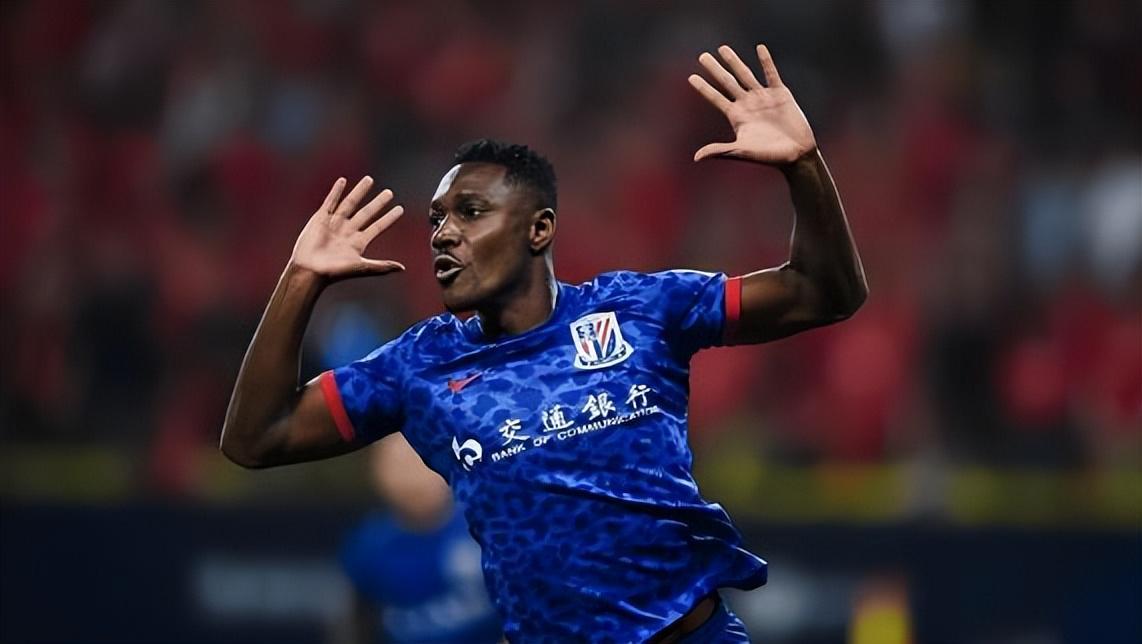 大连英博前锋有望重返上海足坛！将身披上港战袍亮相，以官宣为准