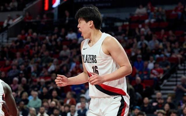 NBA季前赛比卢普斯：我特别为杨瀚森感到骄傲