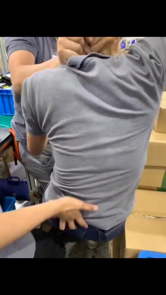 真是一点都不懂得怜香惜玉啊...