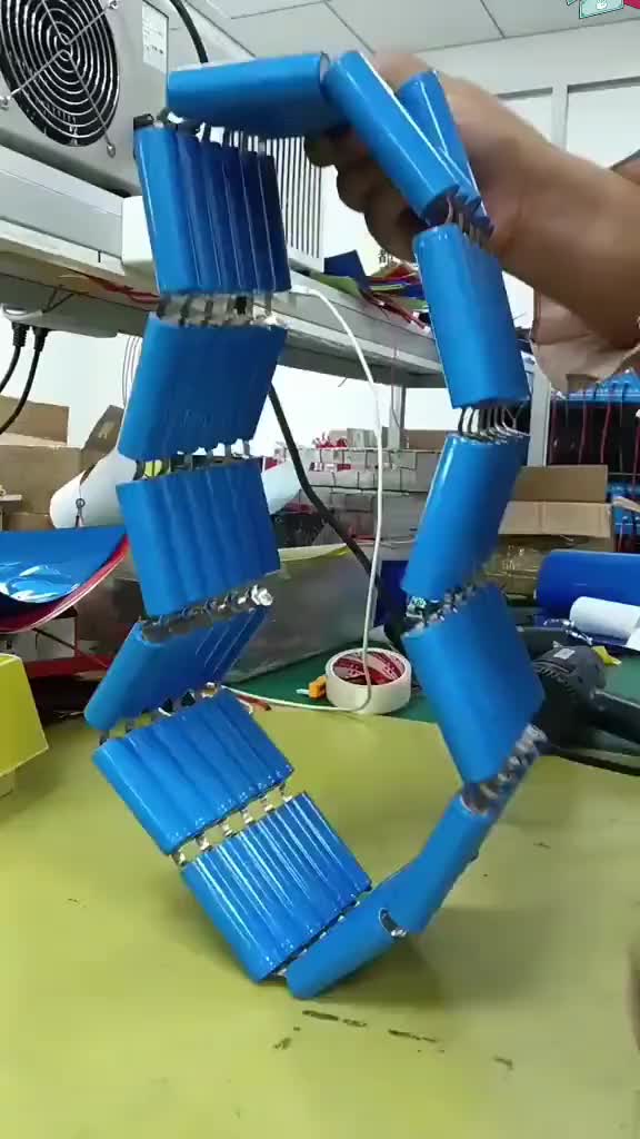 这是在做电瓶吗？有没有老哥知道的