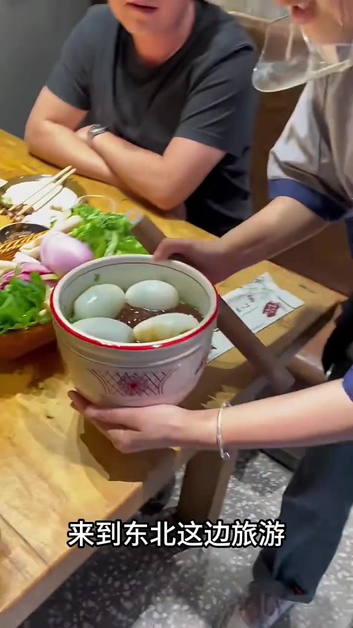 东北的酱拌鹅蛋，吧友们有吃过吗？