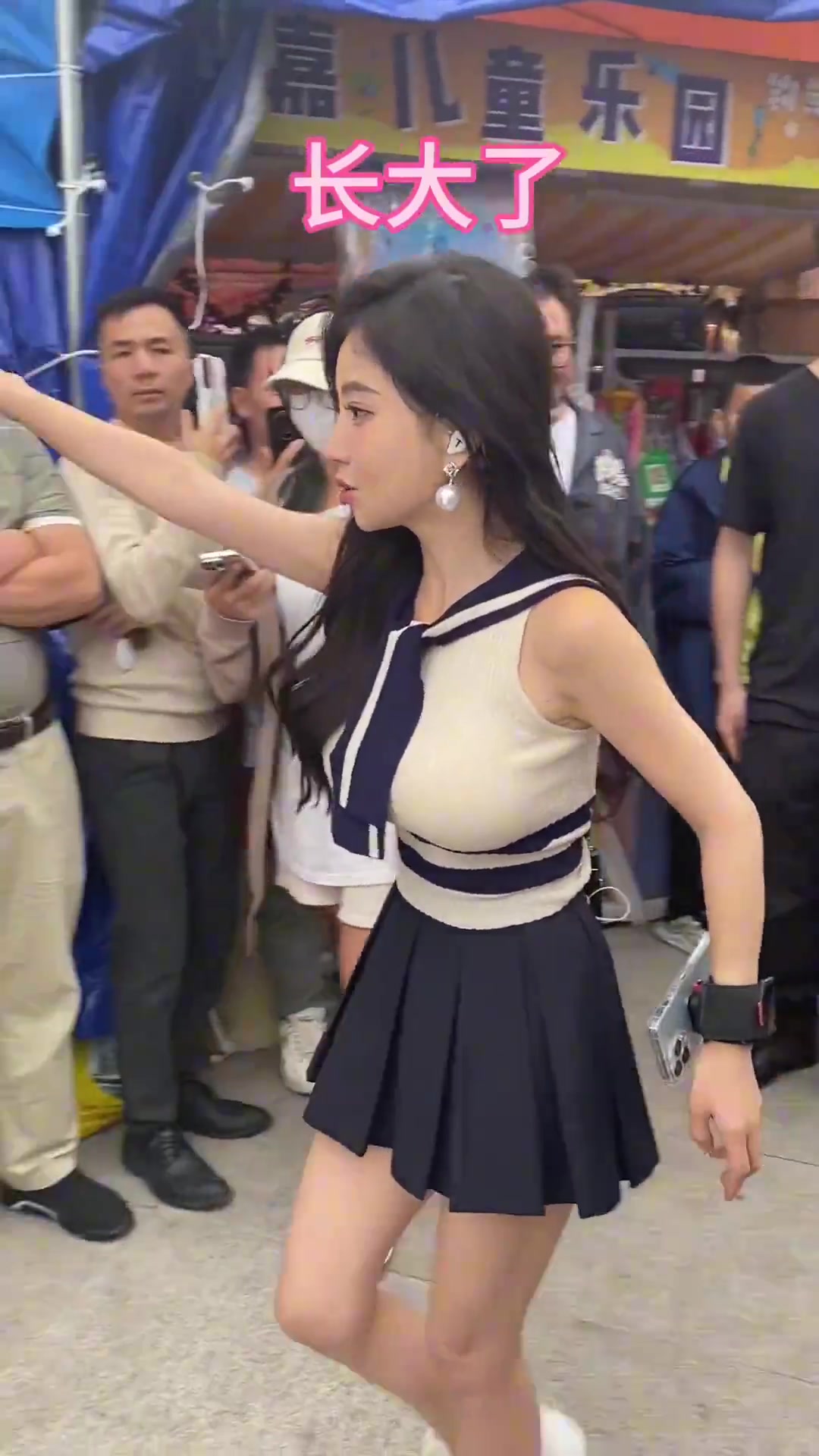 冯提莫已经不是小女孩啦