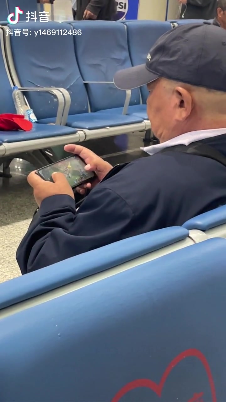 打游戏你永远不知道你的对手是谁？