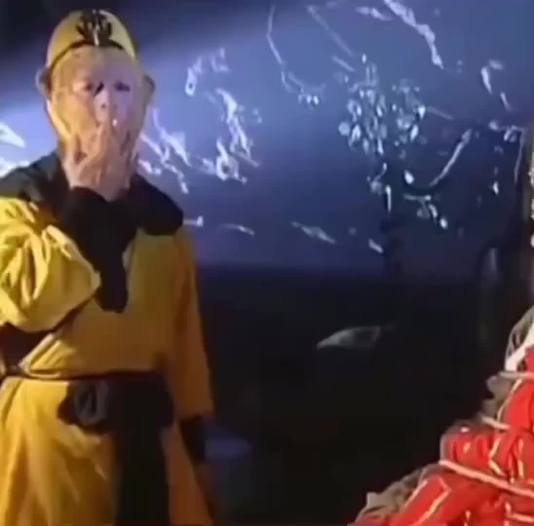 小时候以为是仙气，长大了才知道是烟气