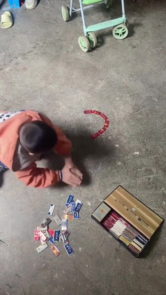 小孩哥也会一气化三清吗？