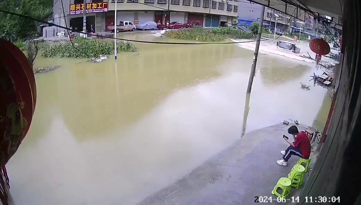 这是个勇士，绝对的勇士！