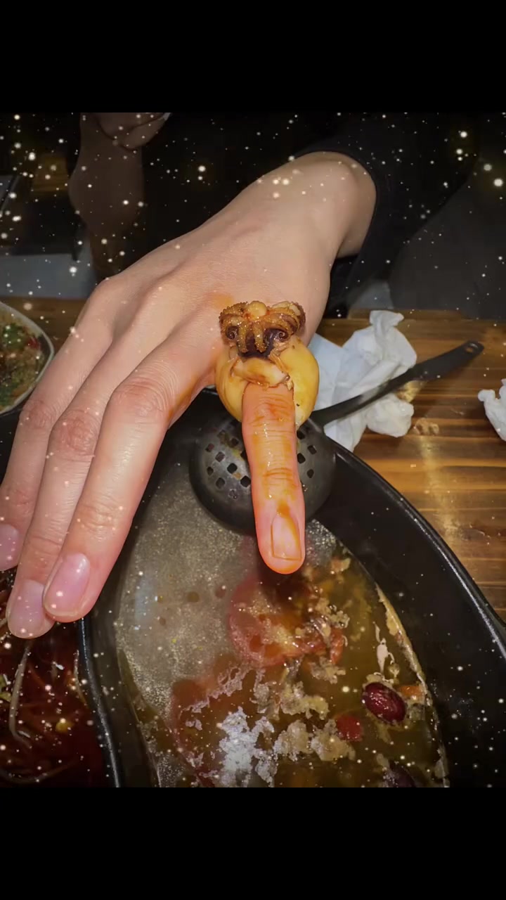 谁要是这样跟我求婚我将一拳头捶在他的脸上
