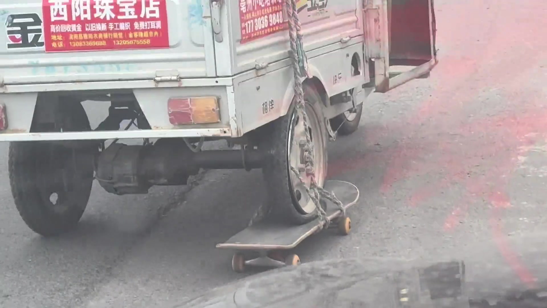 就说AI替代不了人类吧，人有时候聪明的莫名其妙的