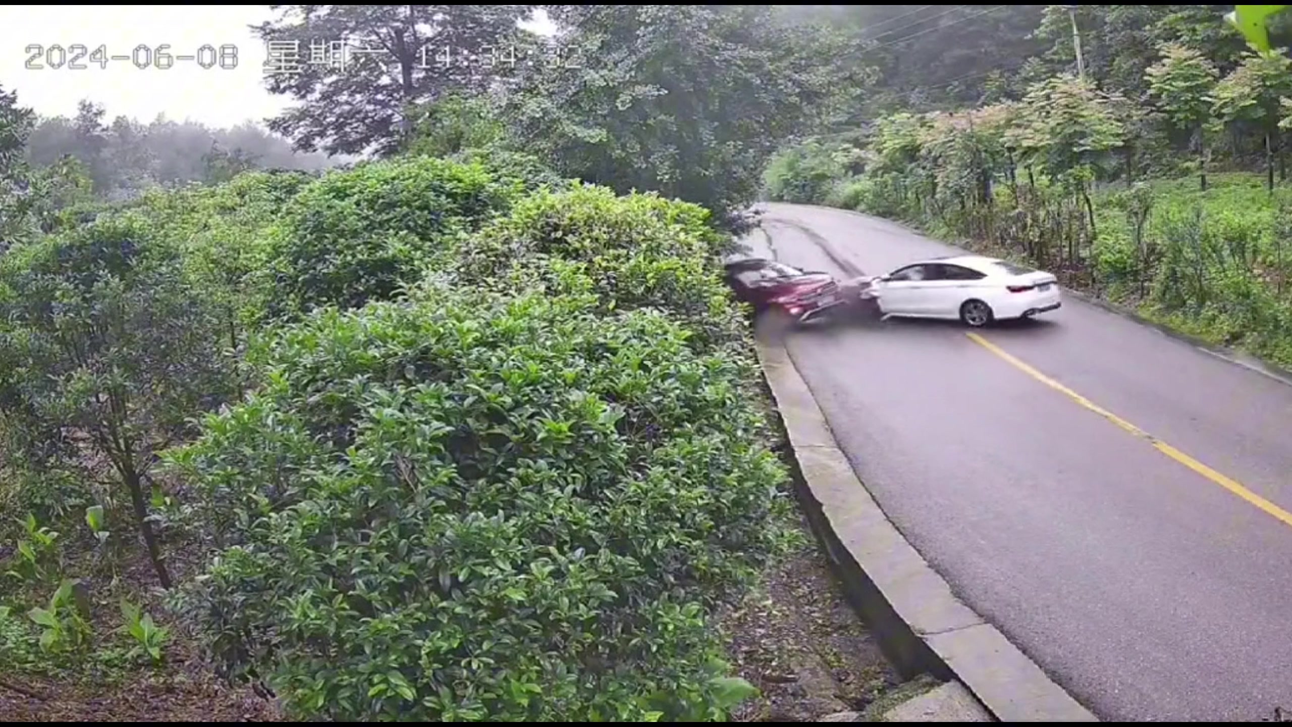 同一个路口，不到48小时撞了3次！谁的问题？