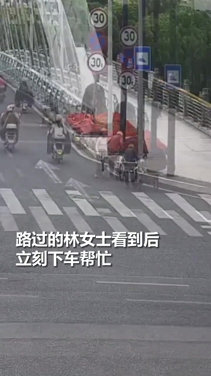 人美心善，为她点赞！