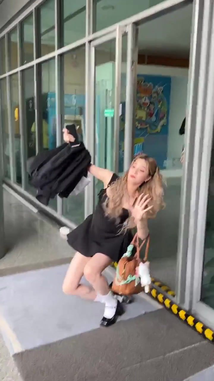 也不知道说啥，给大家拜个早年吧~