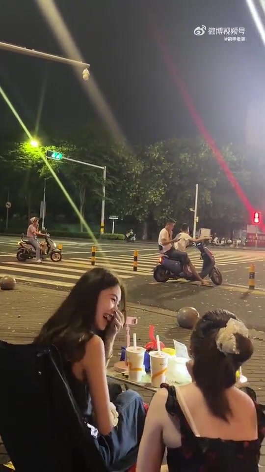小姐姐走男人的路让男人无路可走！！
